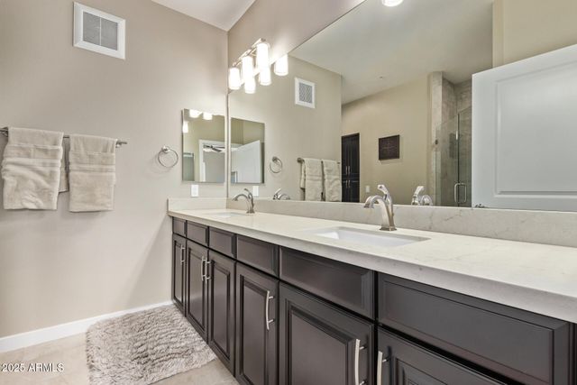 2511 W Queen Creek Road Unit 146, Chandler, AZ 85248