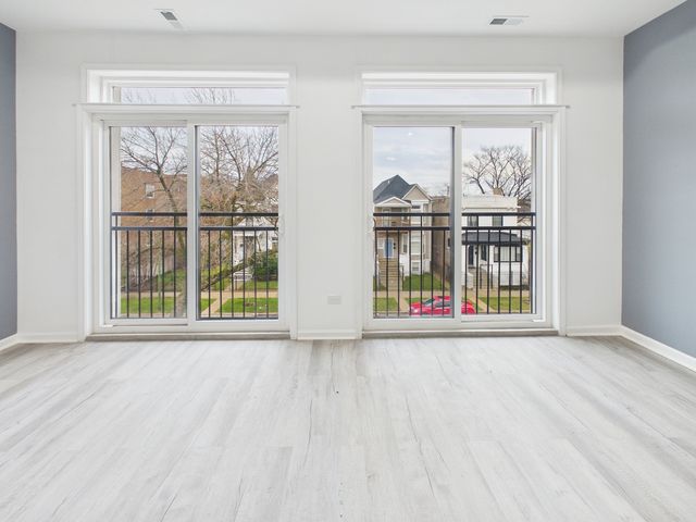 6346 S Evans Avenue, Chicago, IL 60637