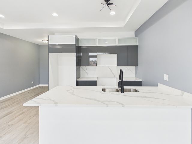 6346 S Evans Avenue, Chicago, IL 60637