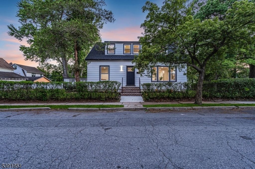 132 Garfield Pl, Maplewood Twp., NJ 07040