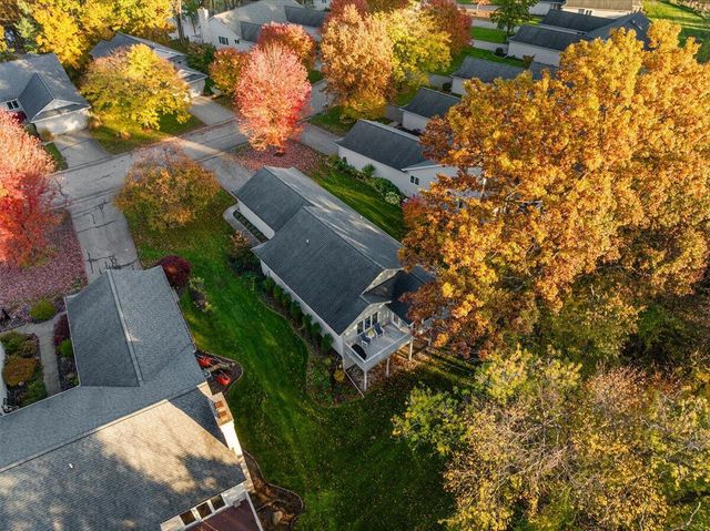 7820 Oakmont Court NE, Rockford, MI 49341