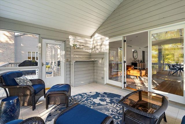 7820 Oakmont Court NE, Rockford, MI 49341