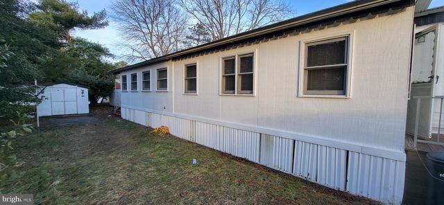 105 JUNIPER, Barnegat, NJ 08005