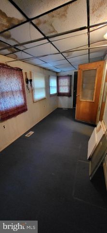 105 JUNIPER, Barnegat, NJ 08005