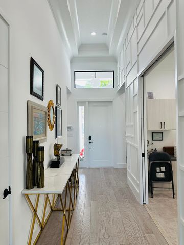 8537 Apple Falls Lane, Boca Raton, FL 33496