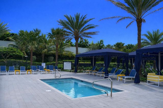 8537 Apple Falls Lane, Boca Raton, FL 33496