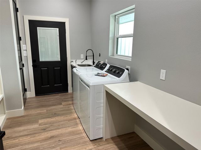 3880 Hranicky Rd, Schulenburg, TX 78956