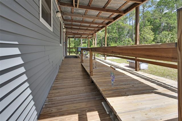 25801 BLUE LAKES DRIVE, Paisley, FL 32767
