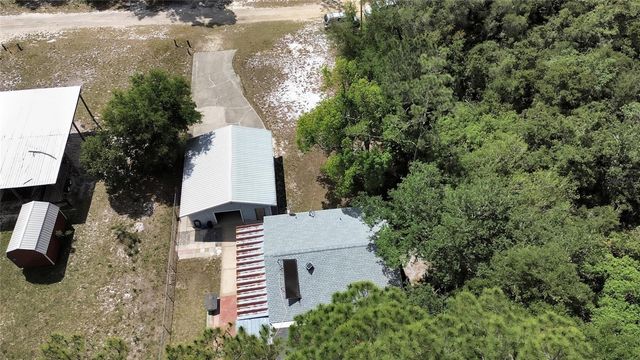 25801 BLUE LAKES DRIVE, Paisley, FL 32767