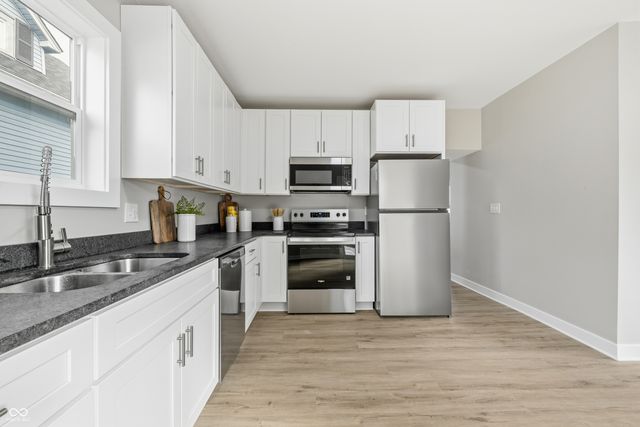 122 S 3rd Avenue, Beech Grove, IN 46107