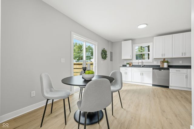 122 S 3rd Avenue, Beech Grove, IN 46107