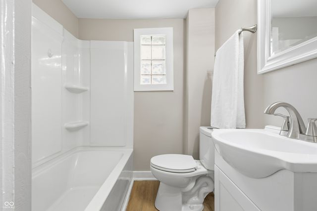 122 S 3rd Avenue, Beech Grove, IN 46107