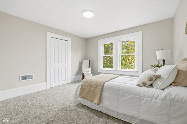 122 S 3rd Avenue, Beech Grove, IN 46107