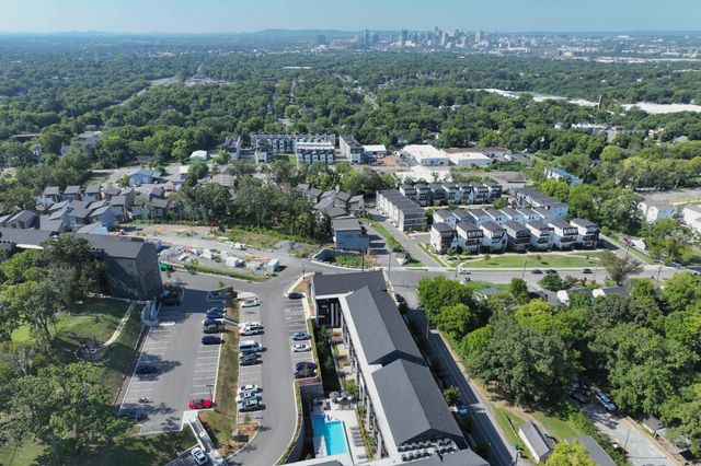 2900 Edwin Way Apt 202, Nashville, TN 37207
