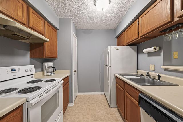 3600 Jeanetta Street 2305, Houston, TX 77063