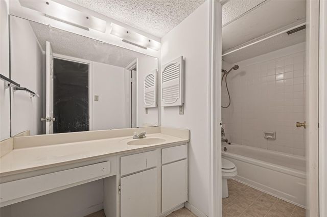 3600 Jeanetta Street 2305, Houston, TX 77063
