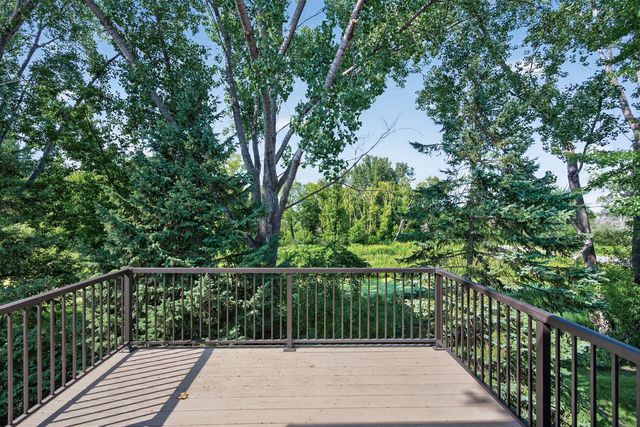 8808 Preserve Trail, Savage, MN 55378