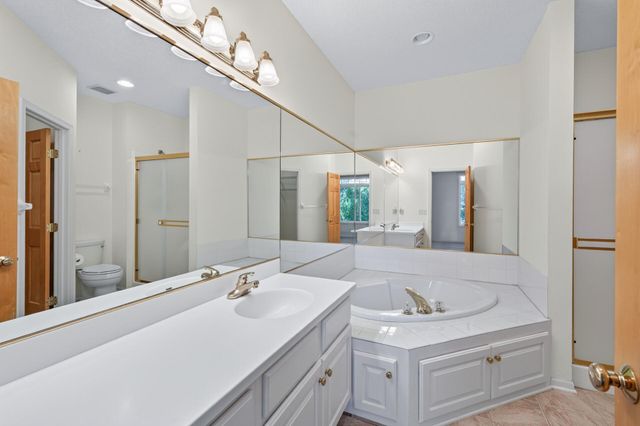 8808 Preserve Trail, Savage, MN 55378