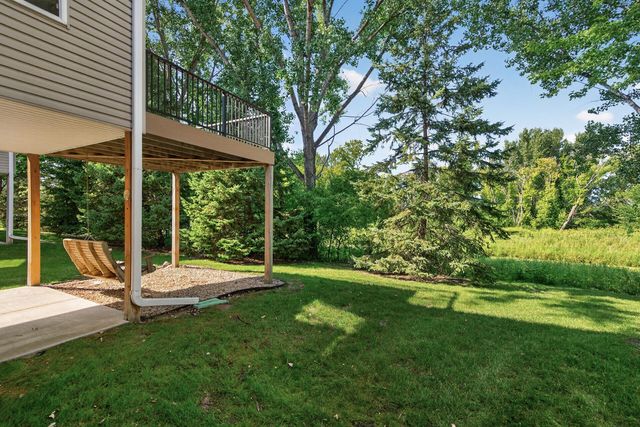 8808 Preserve Trail, Savage, MN 55378