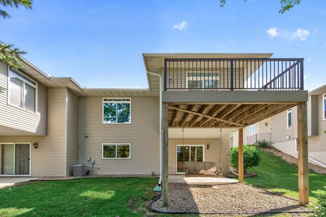 8808 Preserve Trail, Savage, MN 55378