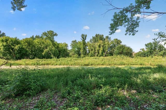 8808 Preserve Trail, Savage, MN 55378