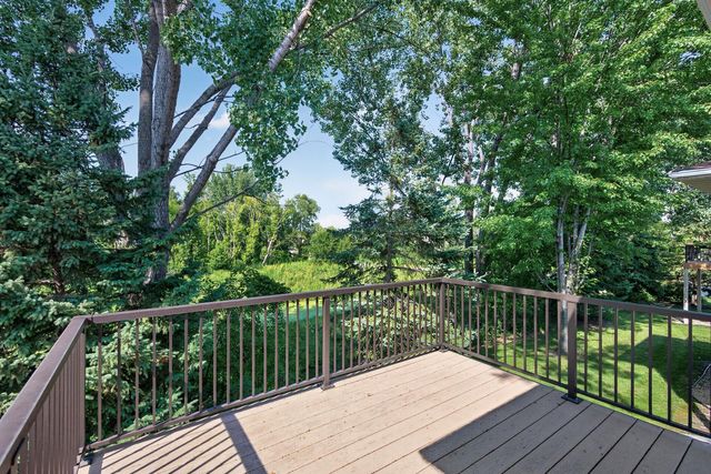 8808 Preserve Trail, Savage, MN 55378