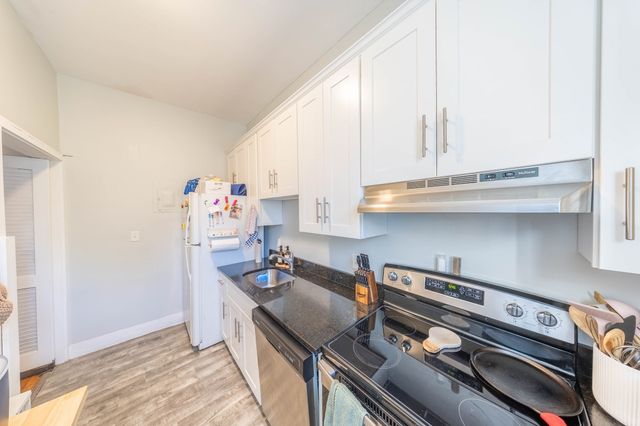 1712 Beacon St 2, Brookline, MA 02446