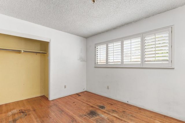 3327 Eisenhower Dr, Sacramento, CA 95826