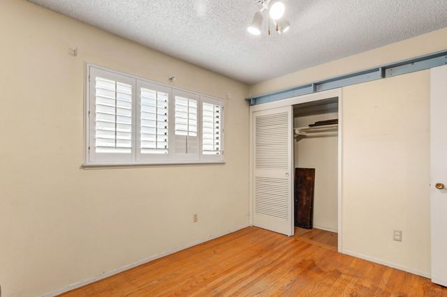 3327 Eisenhower Dr, Sacramento, CA 95826