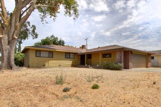 3327 Eisenhower Dr, Sacramento, CA 95826