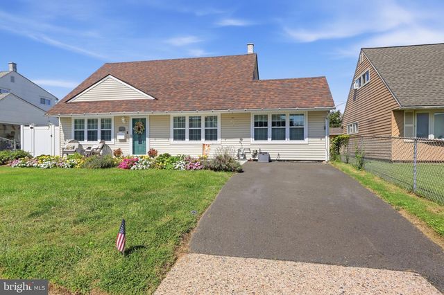 2808 NORCOM RD, Philadelphia, PA 19154