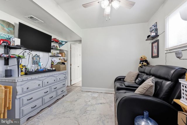 2808 NORCOM RD, Philadelphia, PA 19154