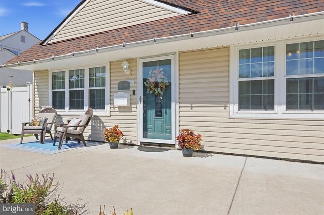 2808 NORCOM RD, Philadelphia, PA 19154