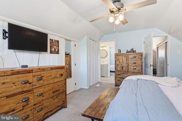 2808 NORCOM RD, Philadelphia, PA 19154