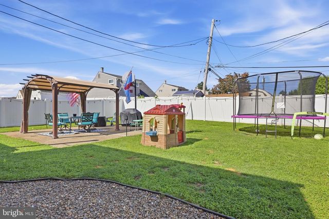 2808 NORCOM RD, Philadelphia, PA 19154