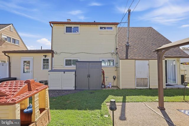 2808 NORCOM RD, Philadelphia, PA 19154