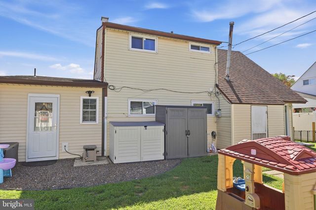 2808 NORCOM RD, Philadelphia, PA 19154