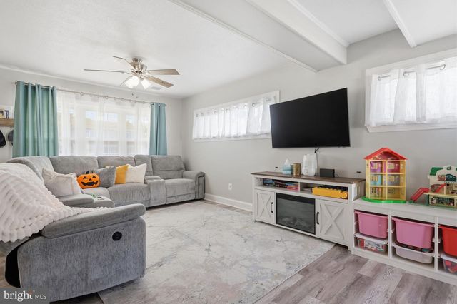 2808 NORCOM RD, Philadelphia, PA 19154
