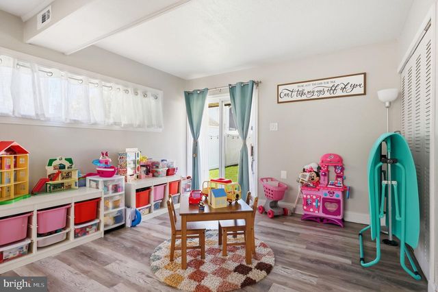 2808 NORCOM RD, Philadelphia, PA 19154