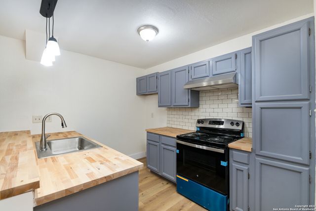 10527 Perrin Beitel Rd Apt A112, San Antonio, TX 78217