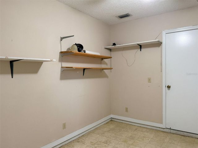 2122 CR 437A, Lake Panasoffkee, FL 33538