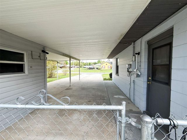 2122 CR 437A, Lake Panasoffkee, FL 33538