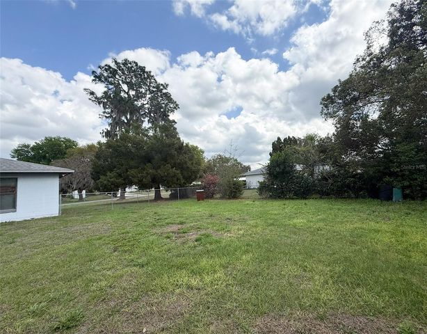 2122 CR 437A, Lake Panasoffkee, FL 33538