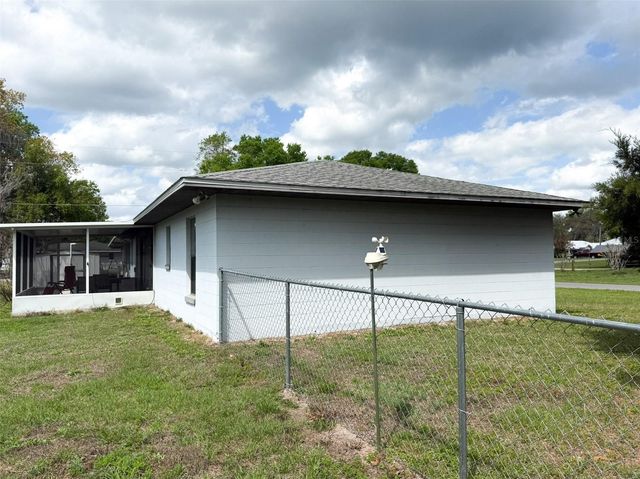 2122 CR 437A, Lake Panasoffkee, FL 33538
