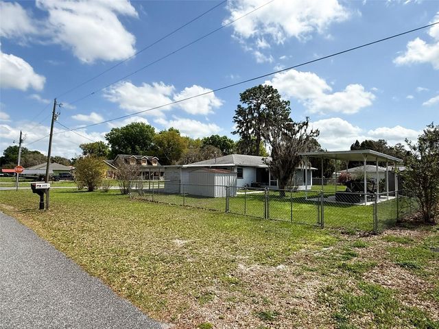 2122 CR 437A, Lake Panasoffkee, FL 33538