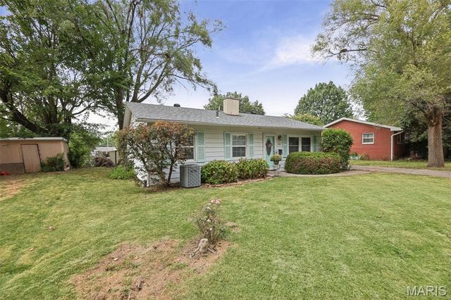 258 Edwards Street, Wood River, IL 62095