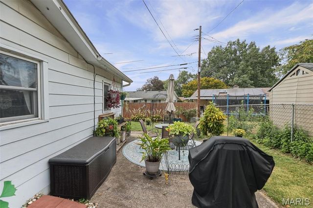 258 Edwards Street, Wood River, IL 62095