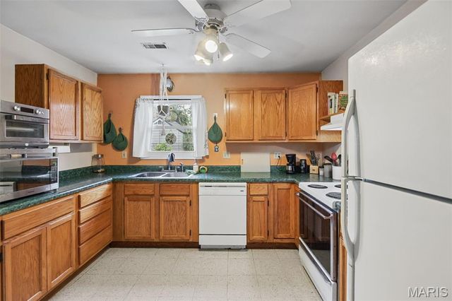 258 Edwards Street, Wood River, IL 62095