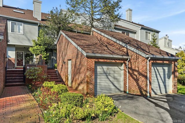 35 Waterside Close, Eastchester, NY 10709