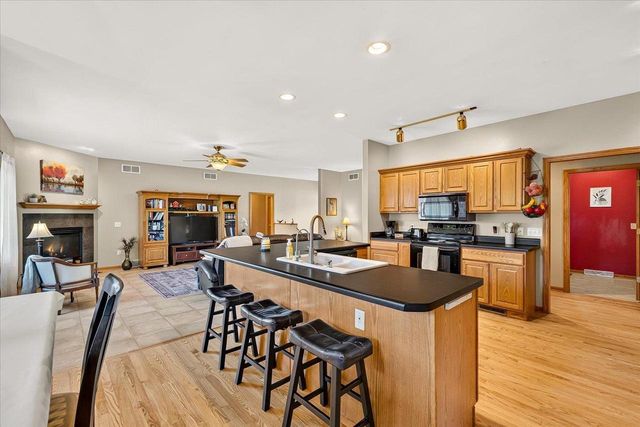 875 Merri-Hill Drive, Oregon, WI 53575